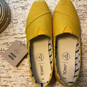 Brand New Marigold Alpargata Toms